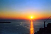19870915 Santorini, Oia [Pentax ME Super, Photoscan]